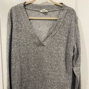 H&M V neck sweater